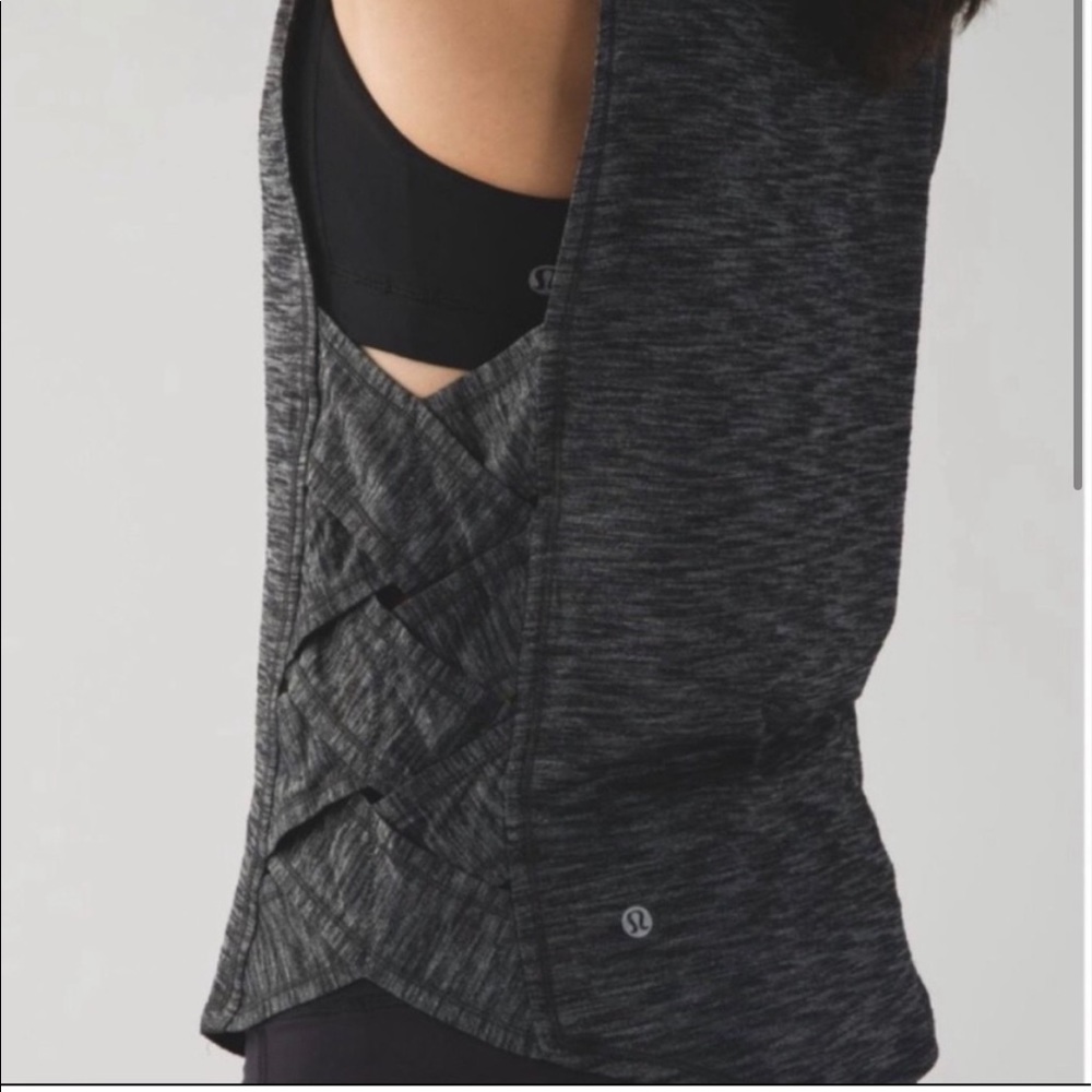 Lululemon Var City Muscle Tank Heathered Grey Criss Cross Side size 6